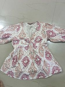 Chic V-Neck Printed Peplum Top