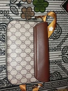 Chic Crossbody Handbag