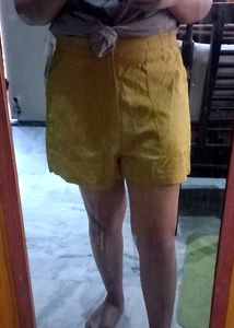 Dressberry Olive Solid Summer Shorts