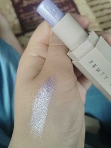Fenty Beauty highlighter