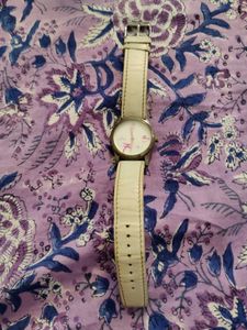 Stylish White Leather Strap Watch
