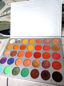 Jaclyn Hill Pallate