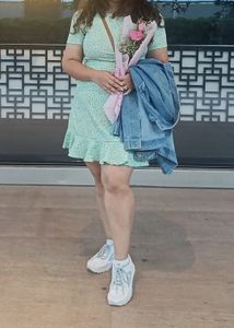 Chic Floral Print Mini Dress