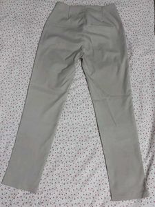 Stylish Grey Cropped Trousers