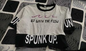 Y2K Grey Graphic Crop Tee 🖤
