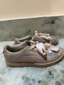 Puma Cute Ribbon Lace Sneakers