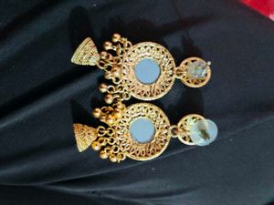 Exquisite Gold-Tone Mirror Earrings