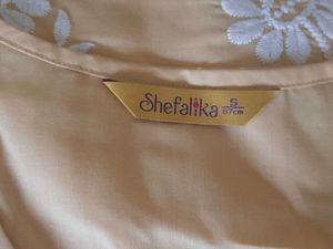NEW Elegant Peach Chikankari Kurta