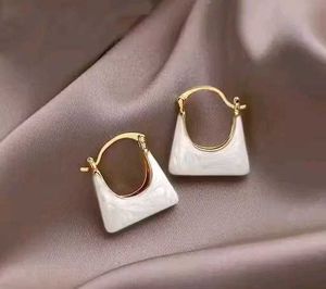 Hoop Graceful  White &amp; Gold Earring