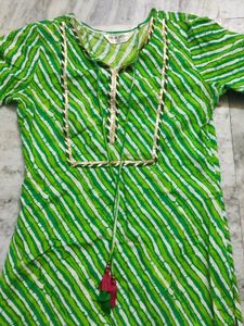 Leheriya Jaipuri Long Kurti &amp; Pink Saree