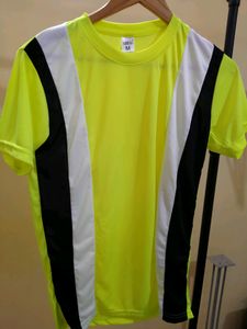 Brand New Tshirt Comfortable For Summer