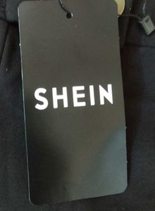 Straight Fit Full Length Black Pant With Pockets
