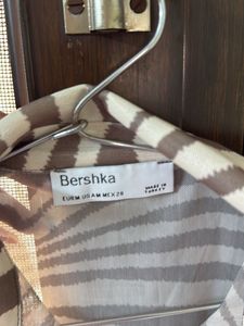 BERSHKA TRANSPARENT CROP TOP