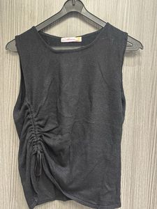 Chic Black Ruched Sleeveless Top