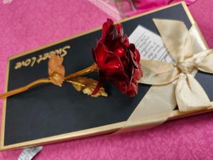 Metal red rose gift set