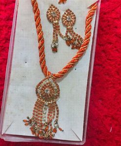 Stunning Orange &amp; Crystal Jewellery Set