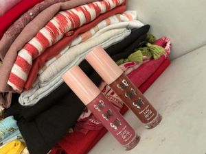 🎀Miniso lip oils+ 3 freebies &amp; random face masks