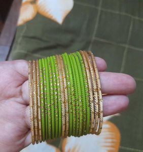 GREEN AND GOLD COMBO BANGLE SET ✨️