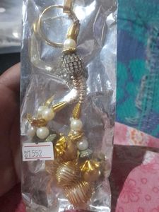 Decorative Keychain with Pearls