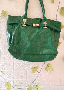 Chic Green Croc Embossed Tote Bag
