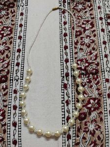 Elegant Pearl & Crystal Necklace