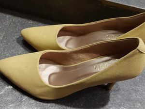Mint Green Pointed Heels