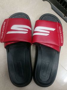 Skechers stick type slippers