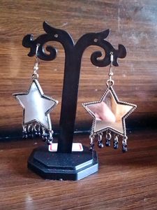 Besutiful Star Shape Black Earrings For Girls