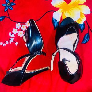 Chic Black Patent Ankle Strap Heels