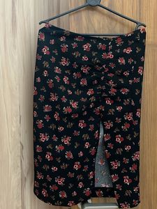 Zara Floral Print Midi Skirt with Slit