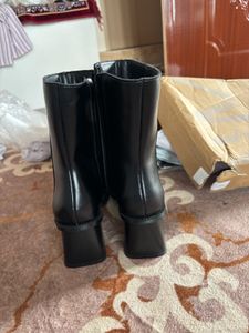 OFFER (free Zara mules) Chic Black Pointed Toe Ank