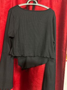 Chic Black Ruched Long Sleeve Top