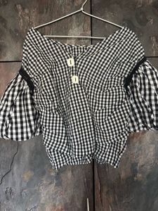Gingham Puff Sleeve Top