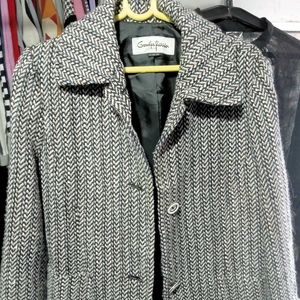 Chic Herringbone Tweed Jacket