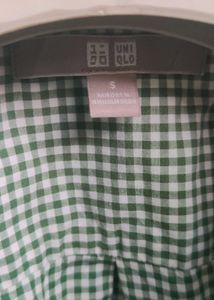 Classic Green Gingham Button-Down Shirt