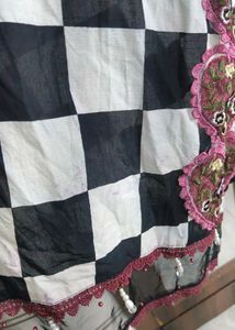 Stylish Black &amp; White Checkered Kurta Set
