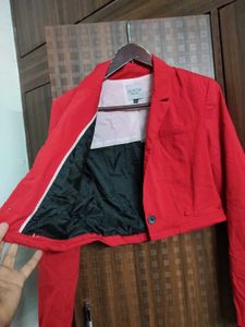 LAST SALE 🛍️ Bershka Crop Blazer