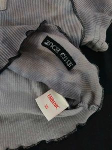 ᝰ.ᐟ Grey Lace-Up Crop Top