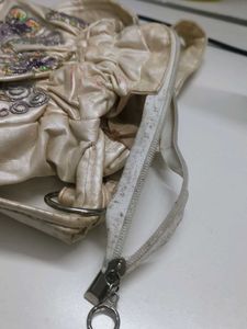 Unique embroidered hand bag 1+1 free!