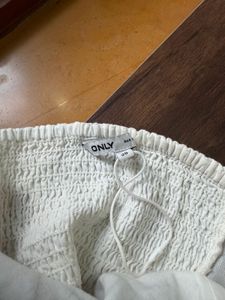 ‘Only’ Chic White Puff Sleeve Top