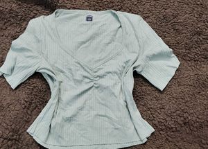 Ribbed Knit Top pista green