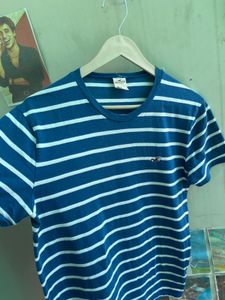 Hollister Striped T-Shirt (T551)