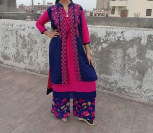Limited Offer !! Beautiful Pink Kurta Attached Shrug