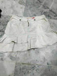 Cute Ruffled Mini Skirt