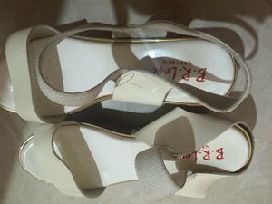 White Wedges