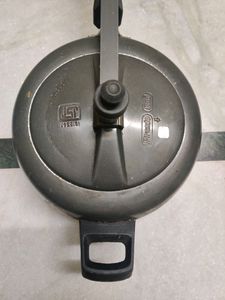 3.5 L Pressure Cooker