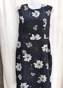 Chic Navy Floral Sleeveless Dress