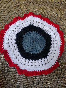 Handmade Crochet Thali pos