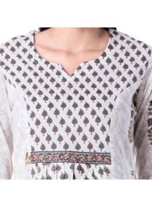 Khushal K Women Floral Print Cotton Blend Trail Cut Kurta