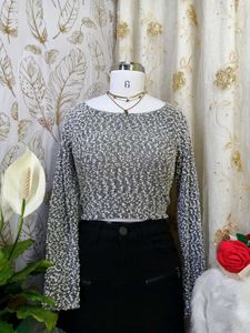 Chic Textured Long Sleeve Cropped Top